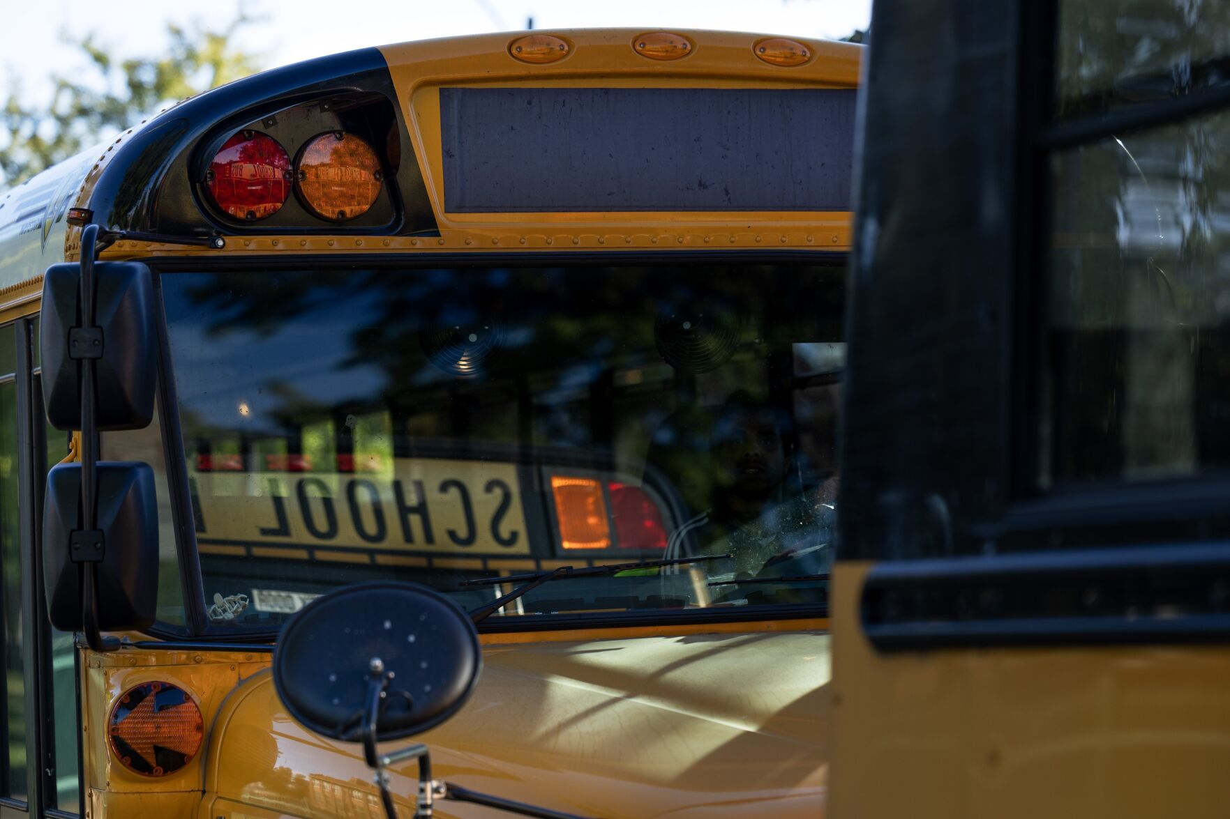 SLPS buses lack proper signage